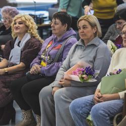 Для близких военнослужащих организовали торжественный прием, праздничный концерт и рассказали о мерах социальной поддержки #15