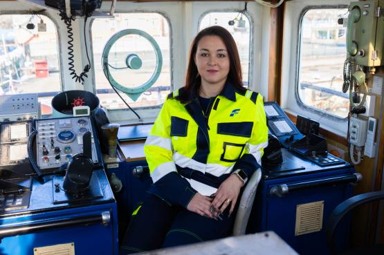 Старший помощник капитана Юлия Ковалёва.jpg