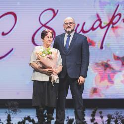 В Приморской краевой филармонии прошло торжественное собрание, посвященное Международному женскому дню #2