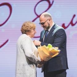 В Приморской краевой филармонии прошло торжественное собрание, посвященное Международному женскому дню #3