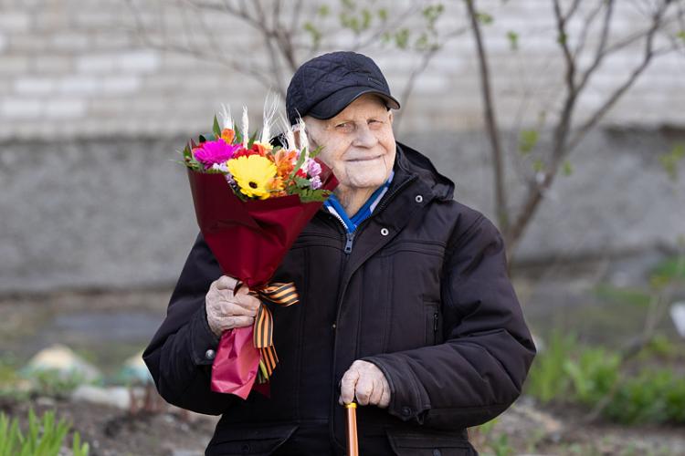 Pozdravlenie-veterana-Nikolay-YAkovlevich-Moskalenko.jpeg