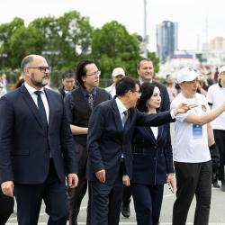 Генконсульство КНР при поддержке администрации города организовало праздник с концертами, мастер-классами и зоной китайской кухни #10