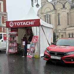 Утро на главной площадке началось с энергичного старта традиционного Кубка Владивостока по баскетболу 3×3 #1