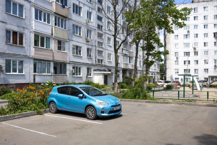 Sakhalinskaya_-48-asfalt-dvory-_3-iz-5_.jpg