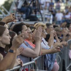 В программе смотра заявлены произведения разных жанров: от классики и военных маршей до саундтреков к известным фильмам и современных хитов в необычных аранжировках #8